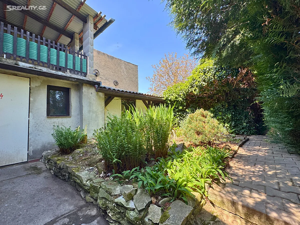 Prodej rodinného domu 150 m², pozemek 1015 m² – další