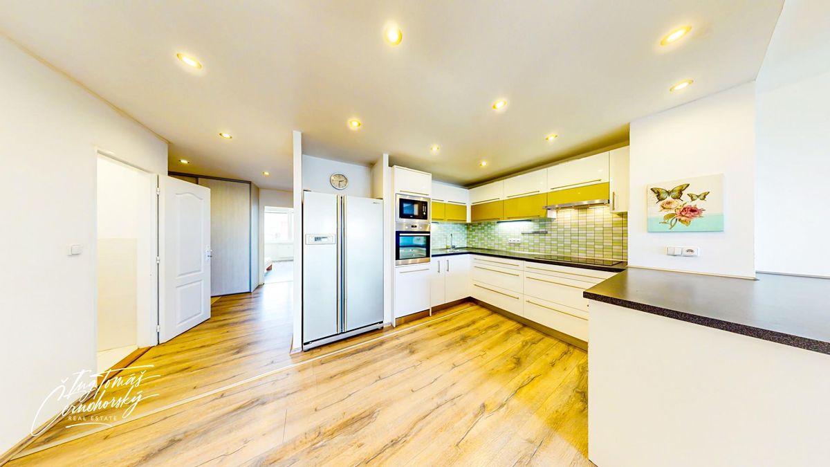 Pronájem bytu 4+kk 85 m²