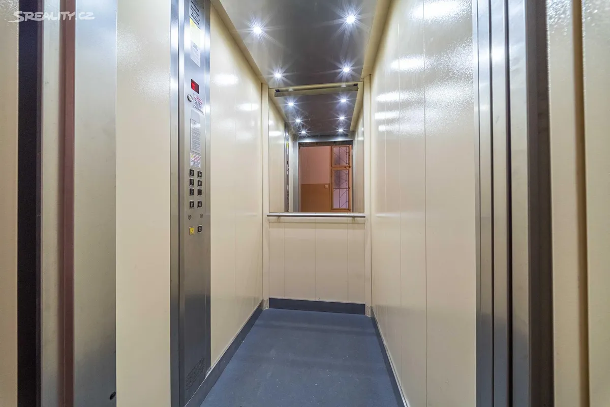 Pronájem bytu 2+kk 54 m² - Widok 5