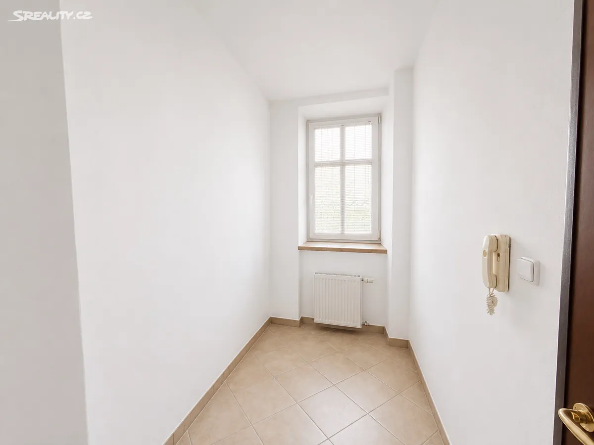 Pronájem bytu 2+kk 50 m² – pohled 6