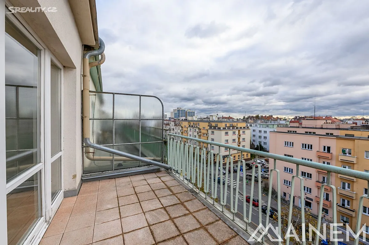 Pronájem bytu 3+kk 60 m² – pohled 5