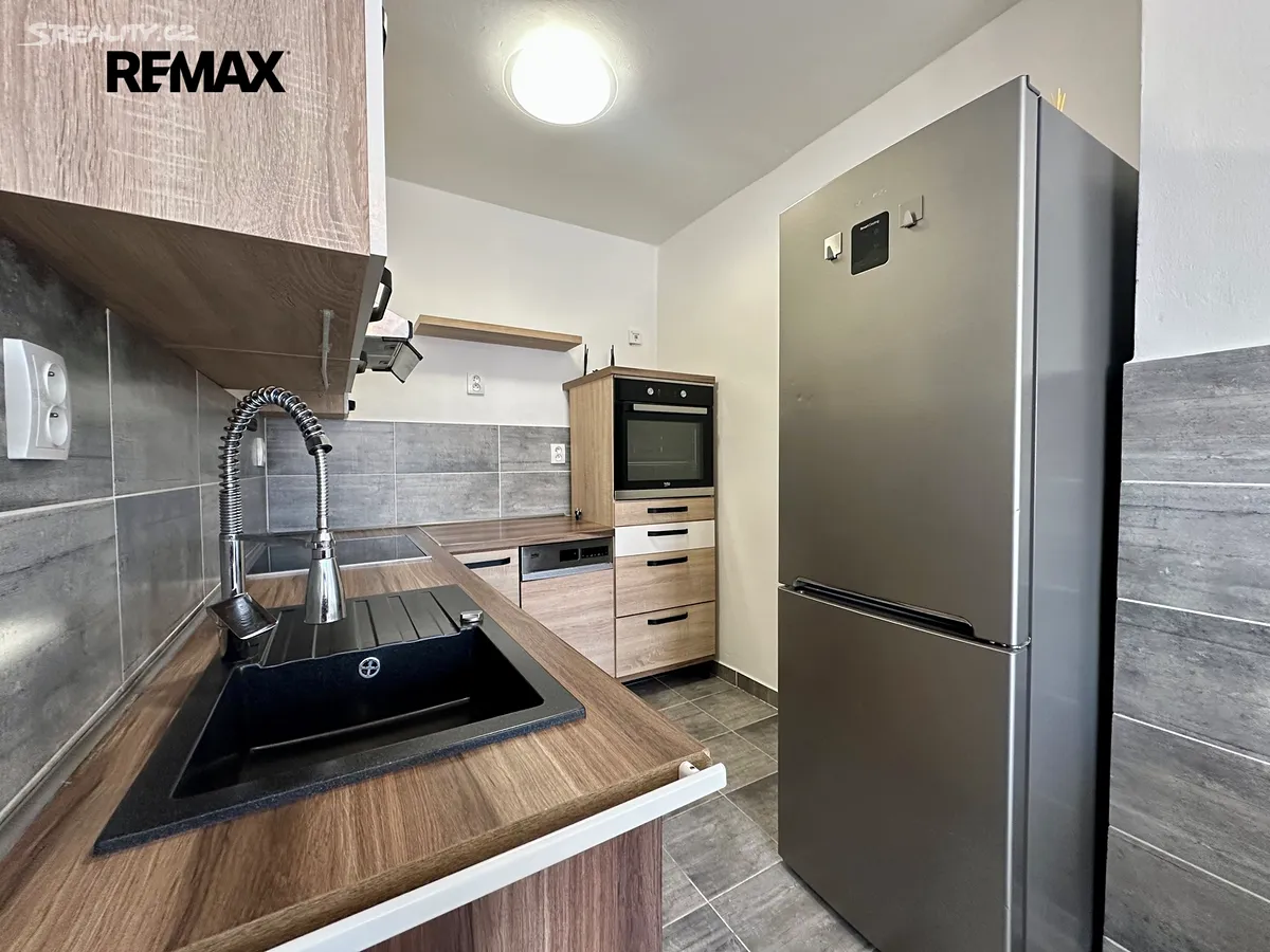 Pronájem bytu 2+kk 43 m²