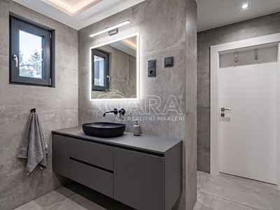 Prodej bytu 4+1 182 m²