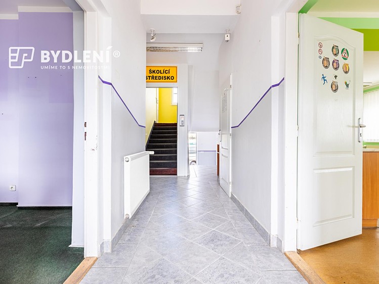 Комерційне приміщення на продаж, 320 м² (19 з 26)