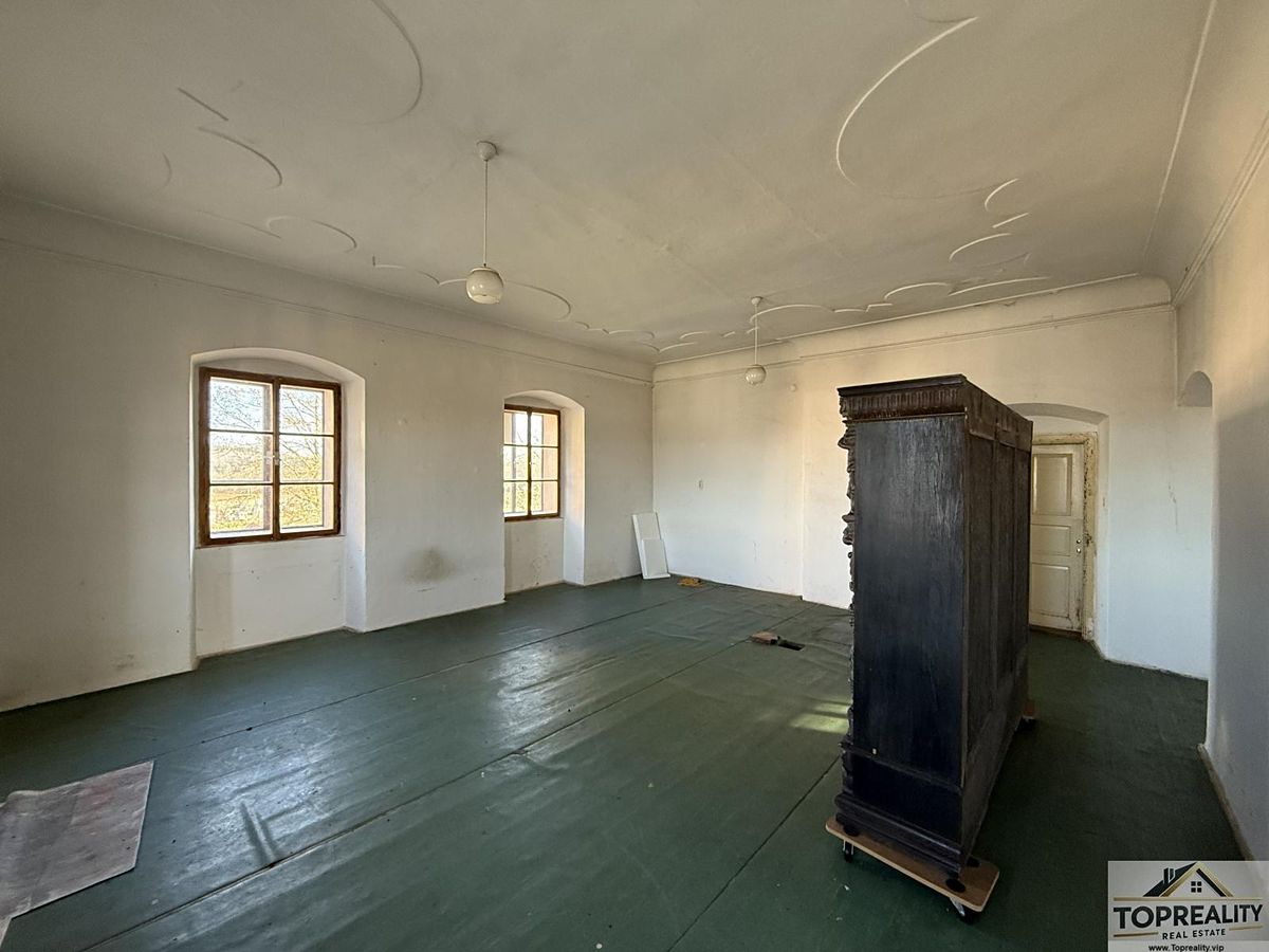 Prodej vily 180 m², pozemek 3054 m² – fotografie 3