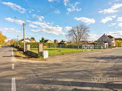 Prodej  stavebního pozemku 1 098 m²