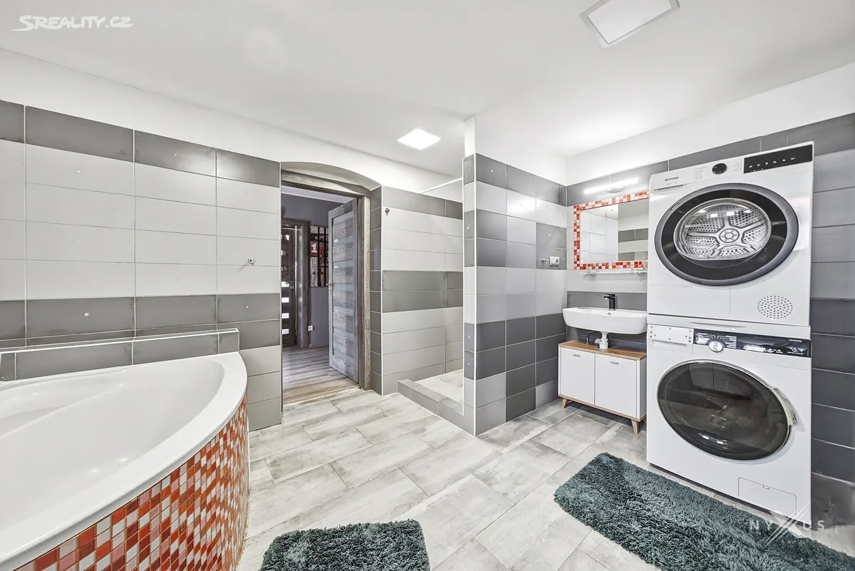 Prodej ubytovacího zařízení 400 m² – další