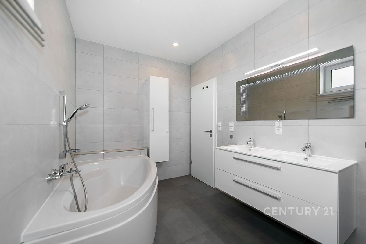Prodej rodinného domu 167 m², pozemek 478 m² – fotografie 4