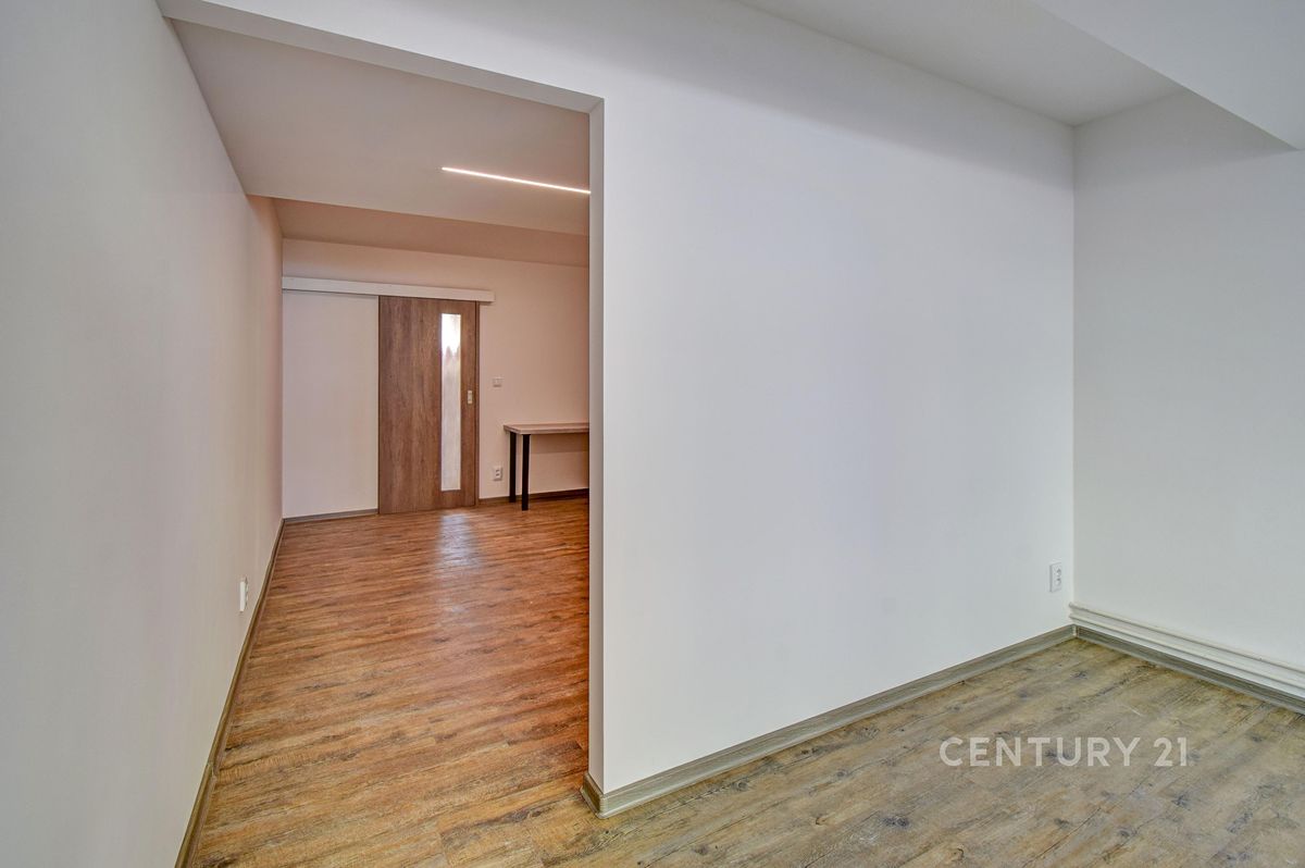 Prodej kanceláře 39 m² – fotografie 4