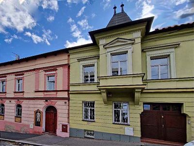 Pronájem rodinného domu 297 m², pozemek 262 m²