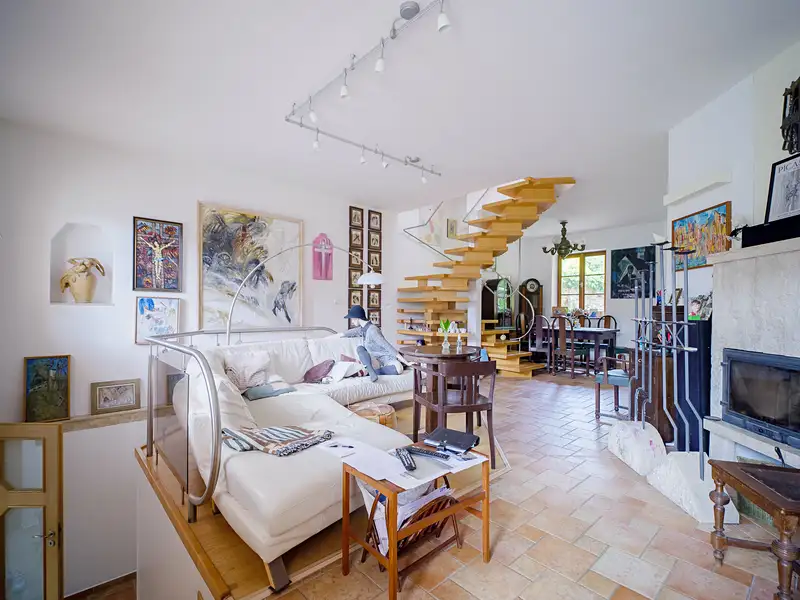 Prodej rodinného domu 238 m², pozemek 180 m², Jičín – náhled fotky 2