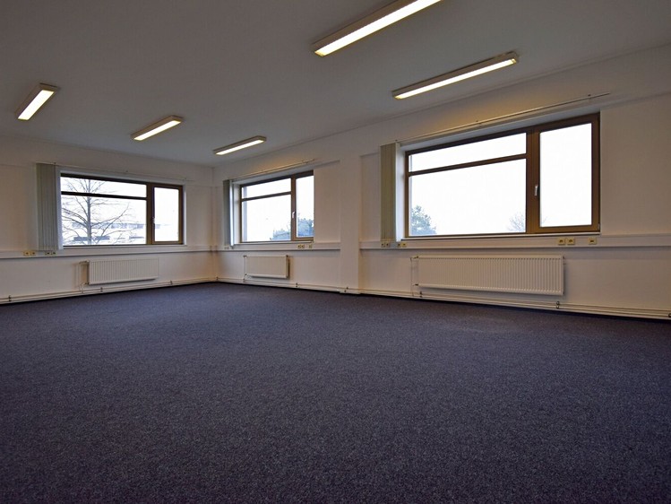 Gewerbefläche zur Miete, 67 m² (2 von 11)