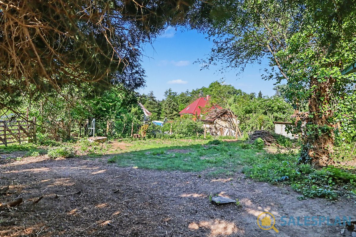 Prodej stavebního pozemku 1302 m² – fotografie 3
