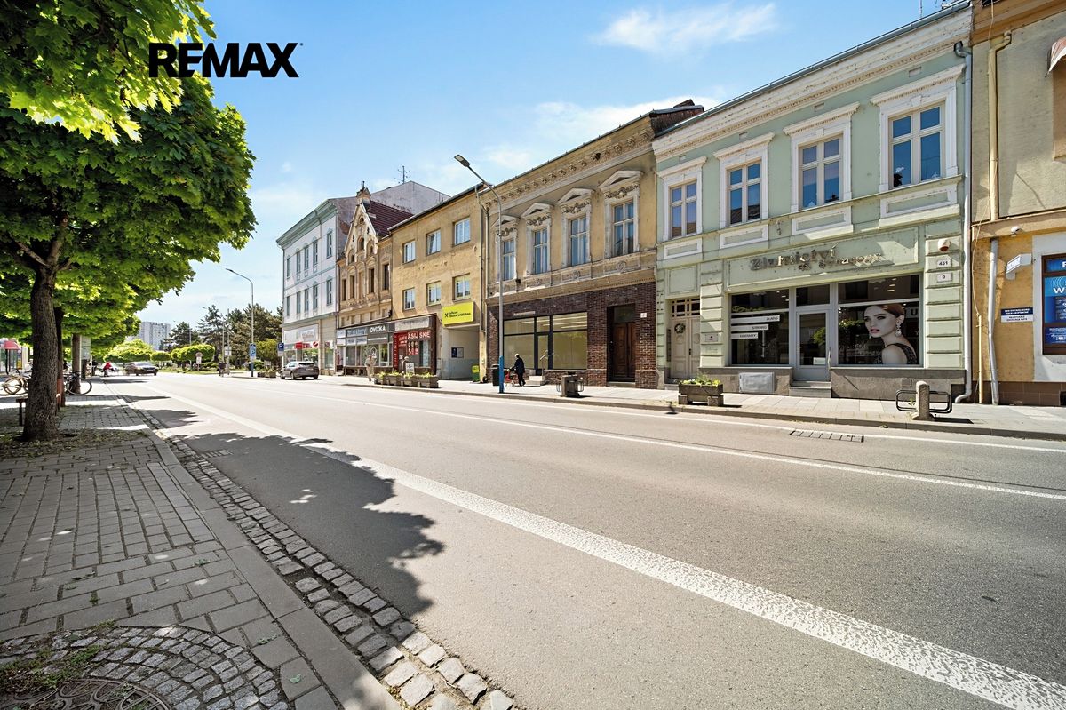 Prodej rodinného domu 340 m², pozemek 233 m² – fotografie 3