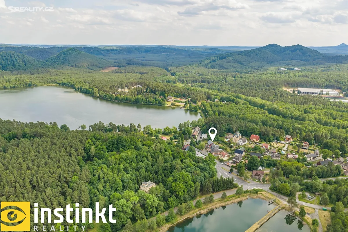 Prodej stavebního pozemku 1053 m², Hamr na Jezeře