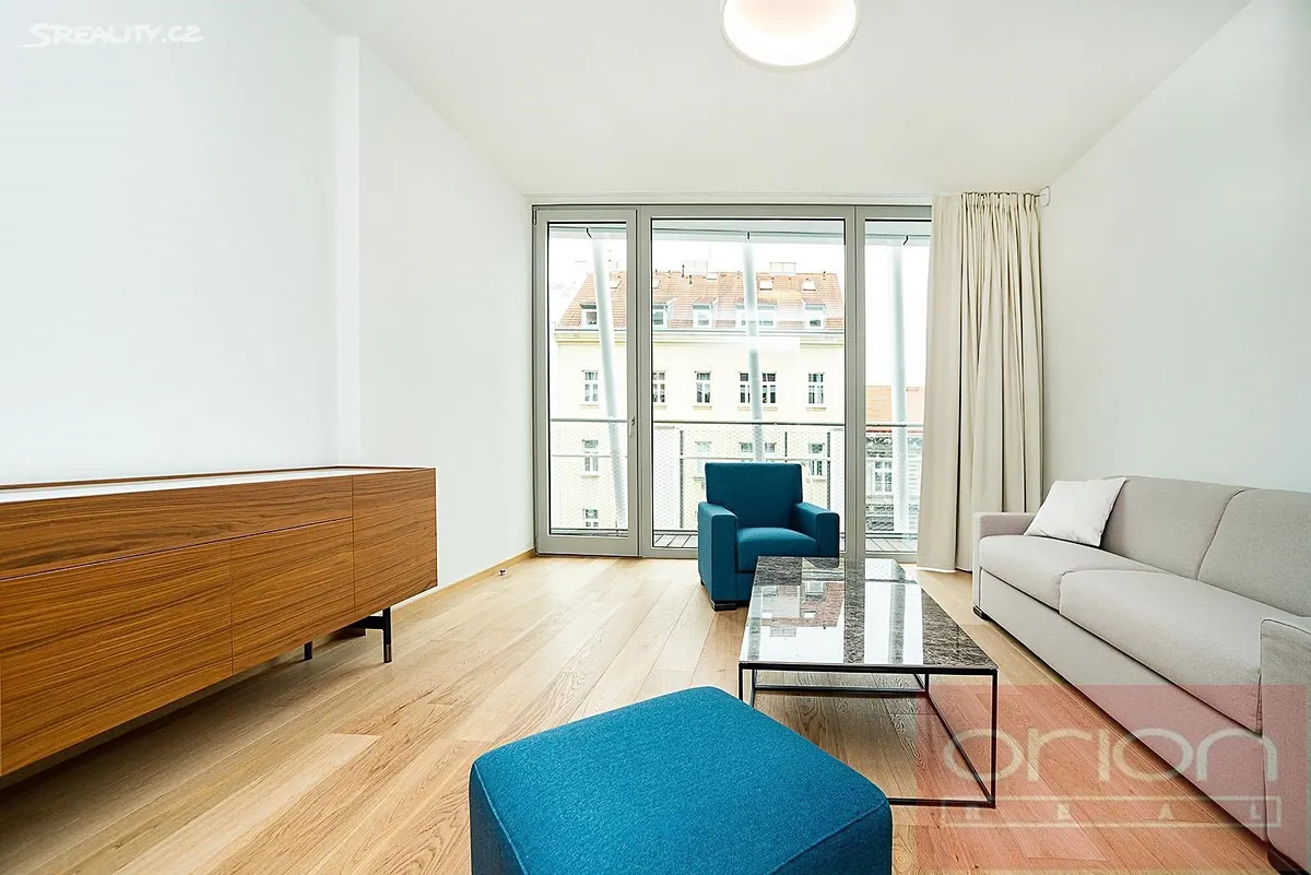 Pronájem bytu 2+kk 62 m² – pohled 4