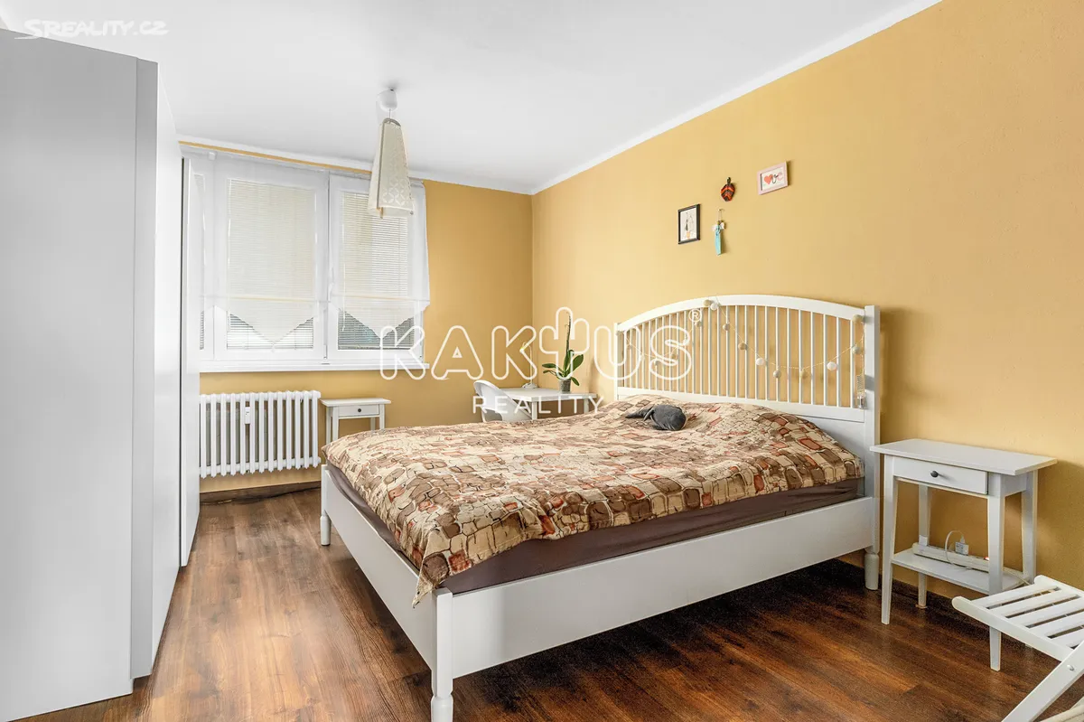 Pronájem bytu 2+1 56 m² – pohled 3