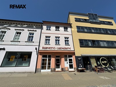Pronájem bytu 3+kk 82 m²