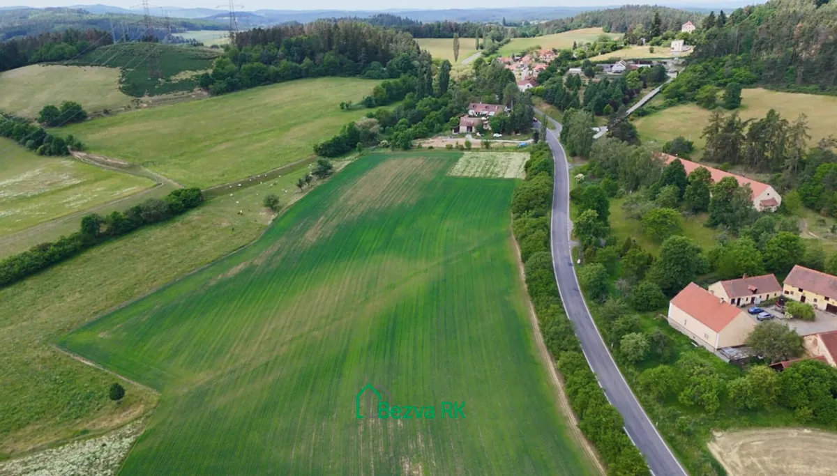 Prodej stavebního pozemku 21422 m²