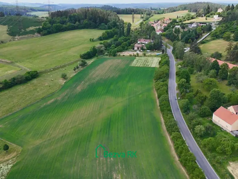 Prodej stavebního pozemku 21422 m², Nečín – náhled fotky 1