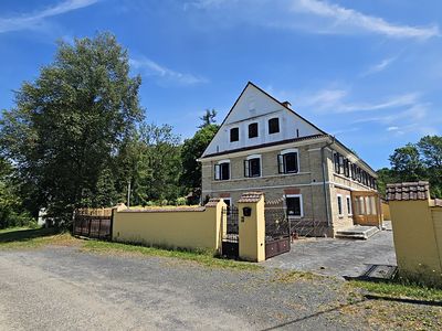 Prodej rodinného domu 460 m², pozemek 2581 m²