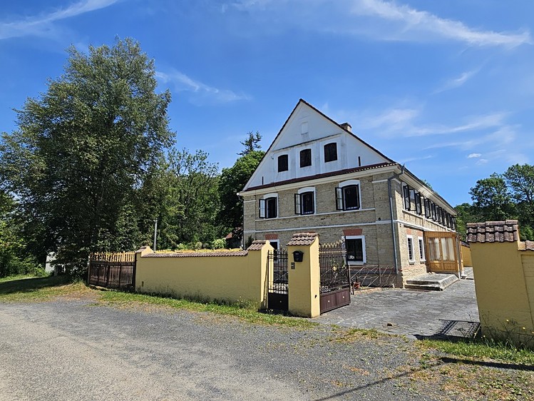Будинок на продаж, 460 м² (1 з 34)
