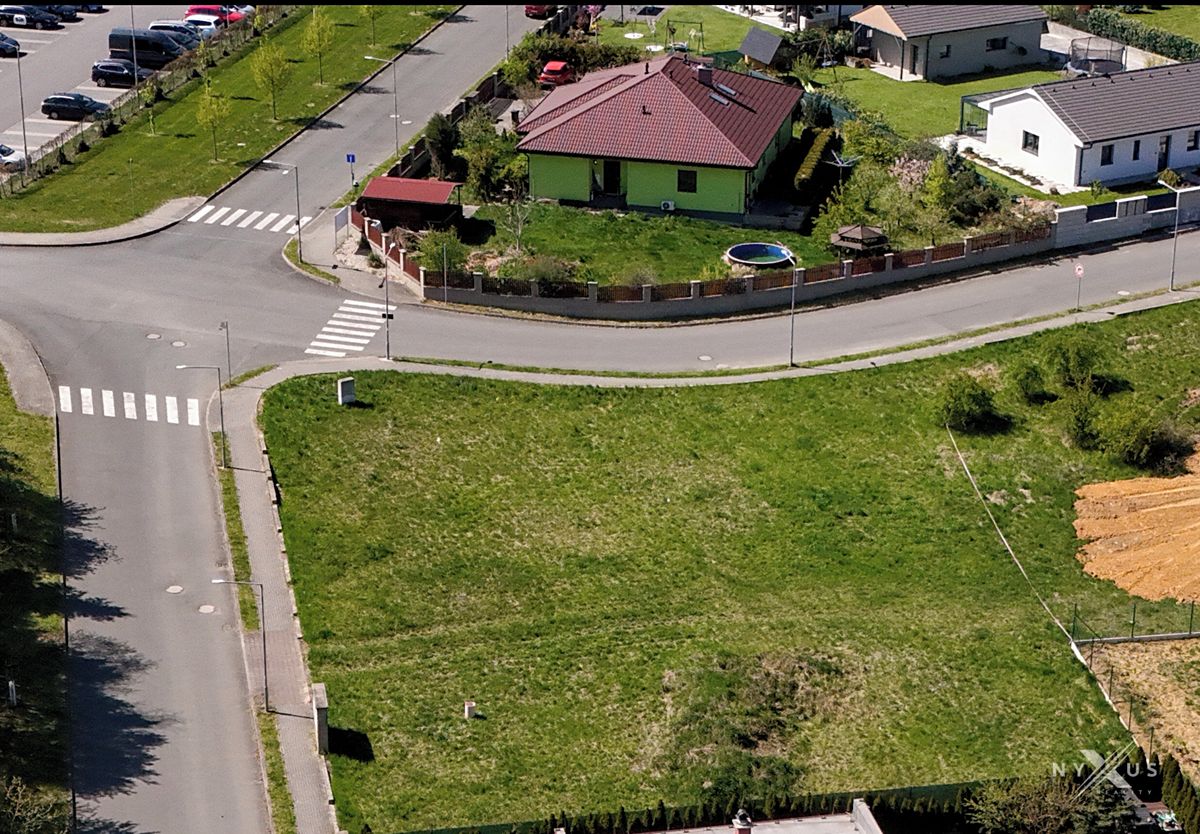 Prodej stavebního pozemku 1329 m² – fotografie 3