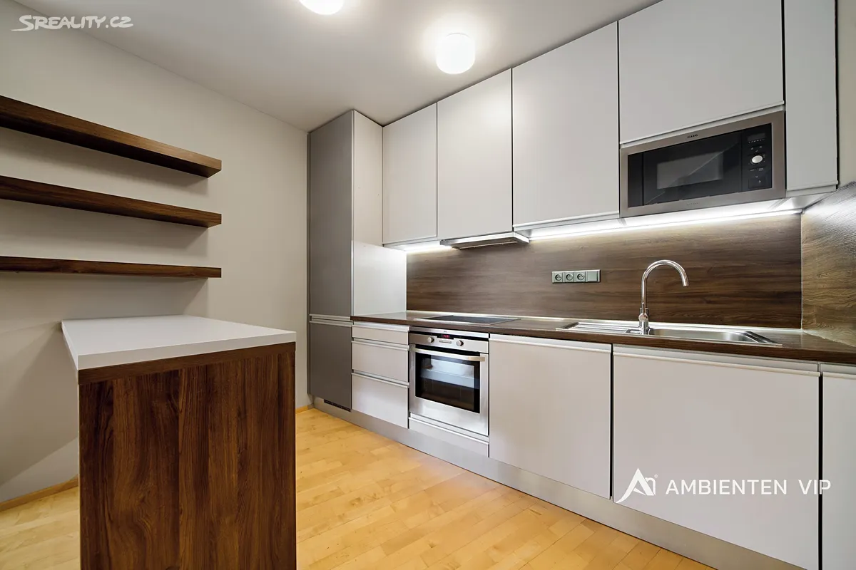 Pronájem bytu 3+kk 93 m² – další