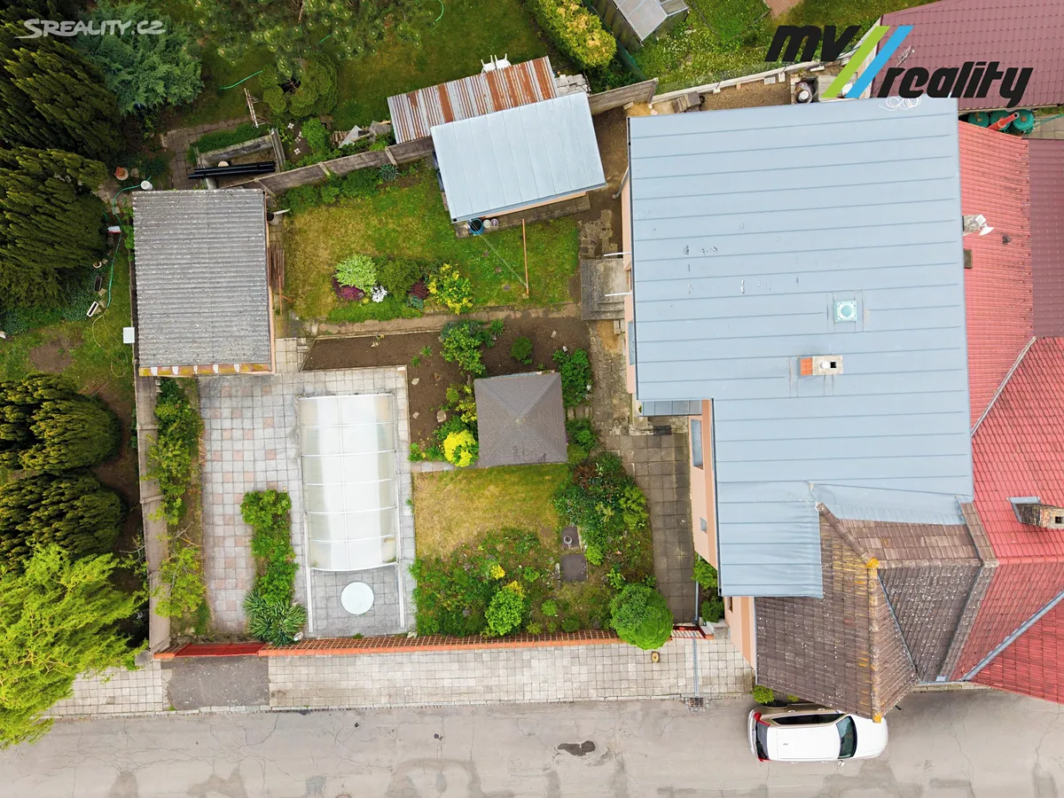 Prodej rodinného domu 168 m², pozemek 486 m² – pohled 3