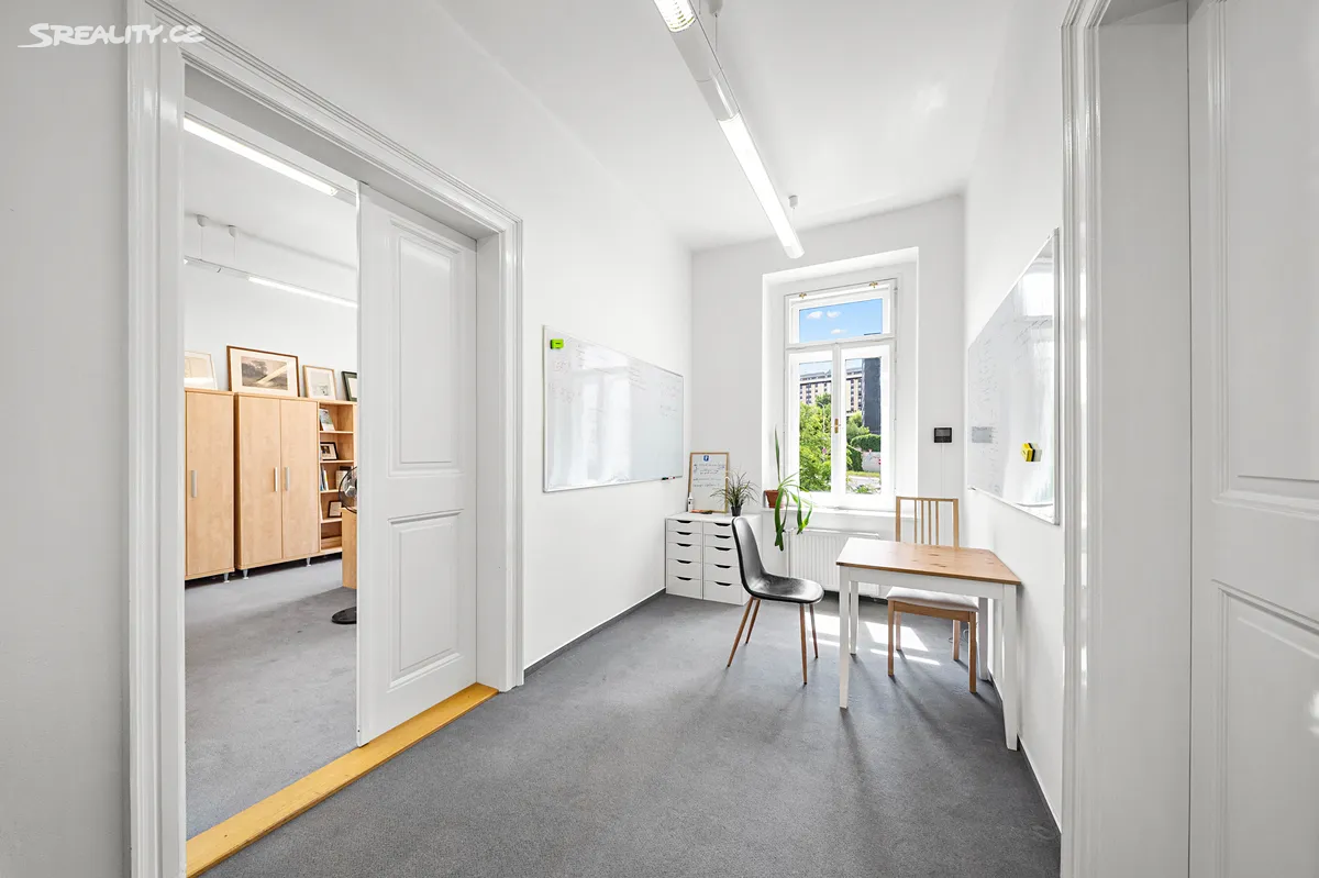 Pronájem kanceláře 156 m² – další