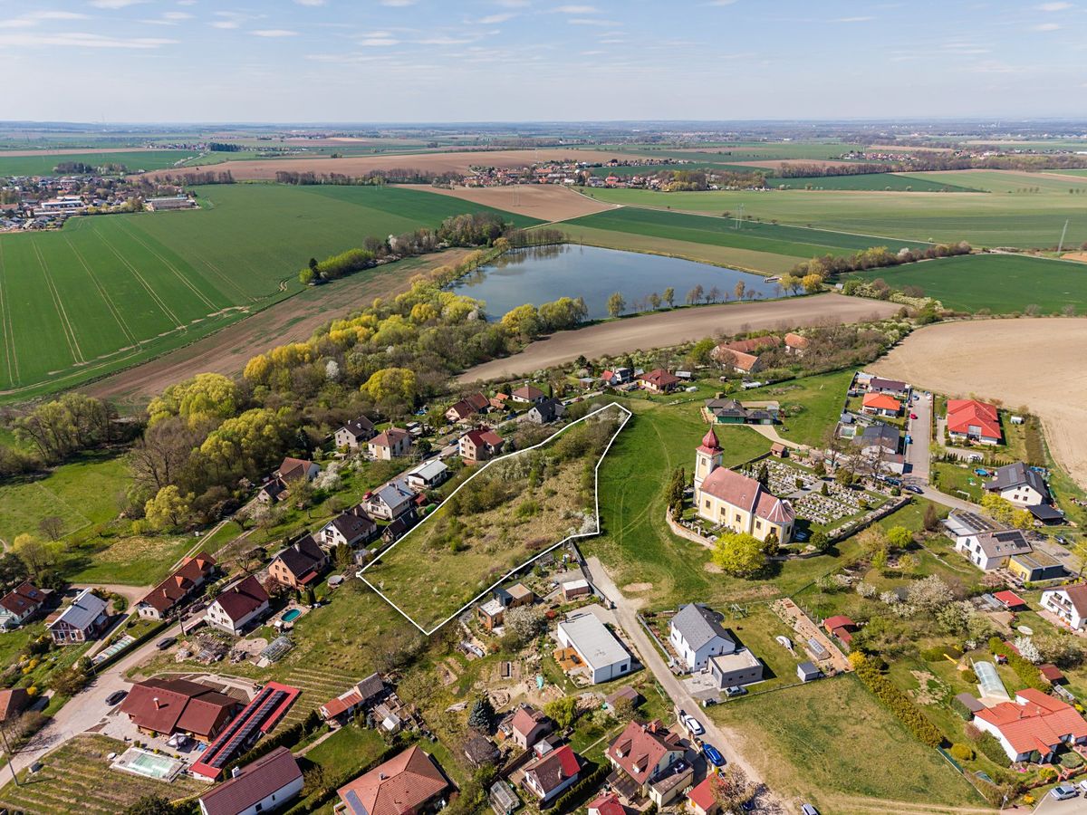 Prodej stavebního pozemku 1700 m²