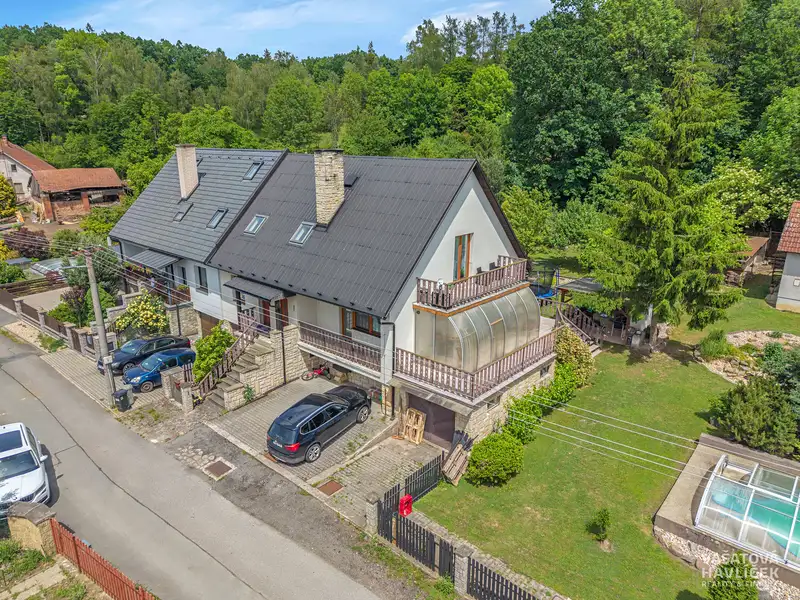 Prodej rodinného domu 280 m², pozemek 1222 m², Vysoká nad Labem – náhled fotky 1
