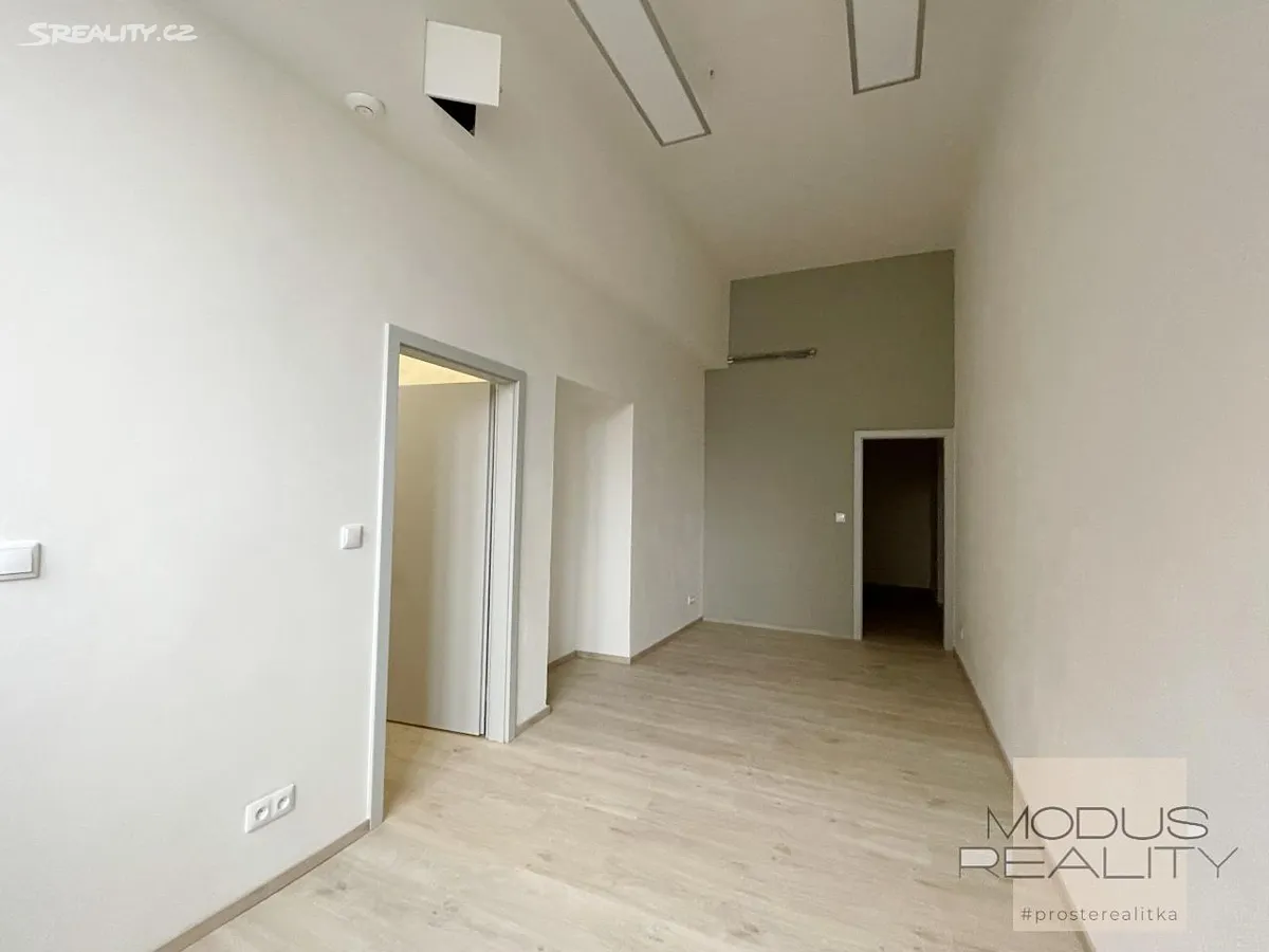 Pronájem kanceláře 37 m² – pohled 6
