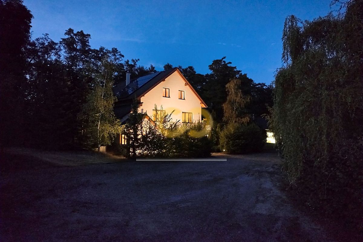 Prodej rodinného domu 288 m², pozemek 12241 m² – fotografie 3