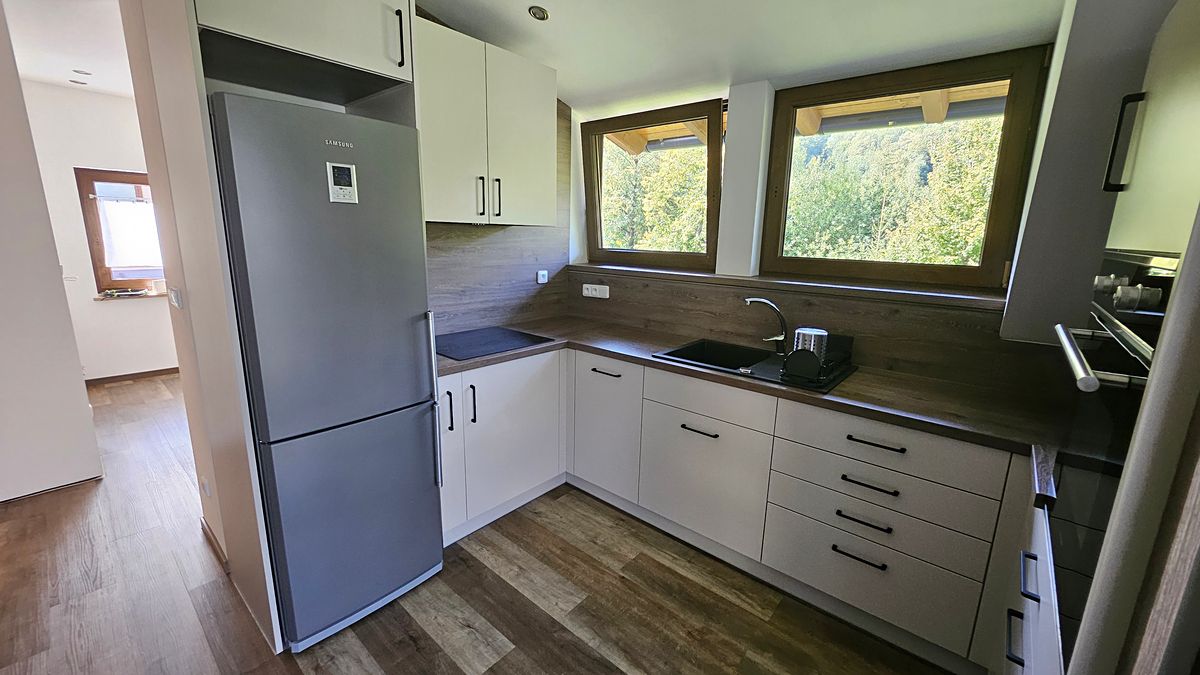 Prodej rodinného domu 90 m², pozemek 850 m² – fotografie 4
