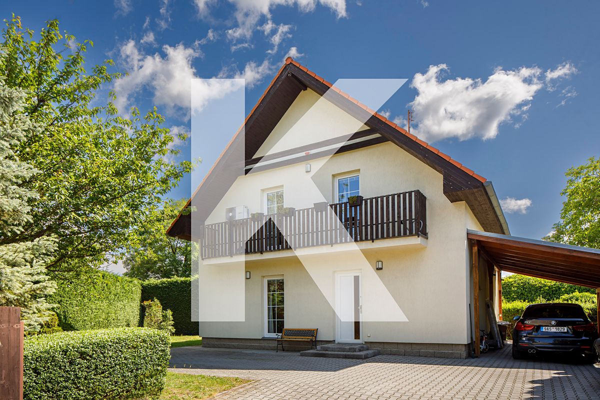 Prodej rodinného domu 164 m², pozemek 677 m²