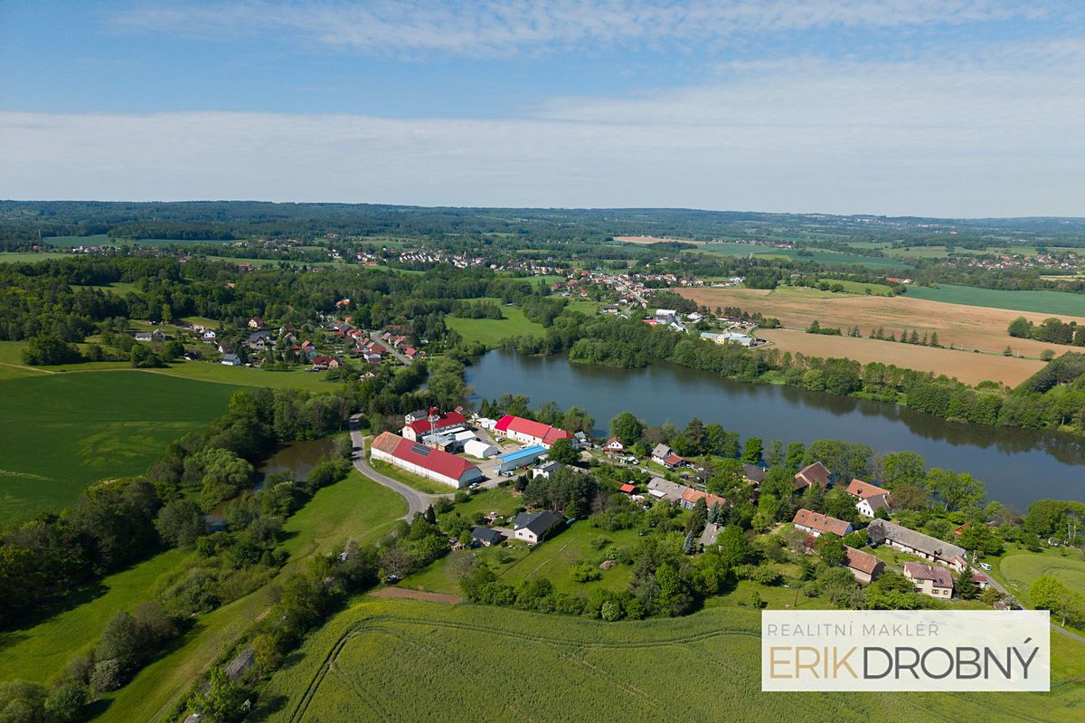 Prodej stavebního pozemku 1269 m² – fotografie 2