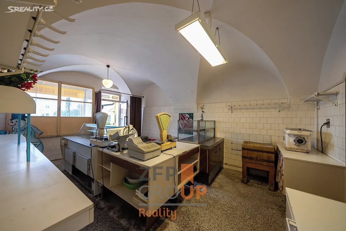 Prodej obchodního prostoru 470 m² - More