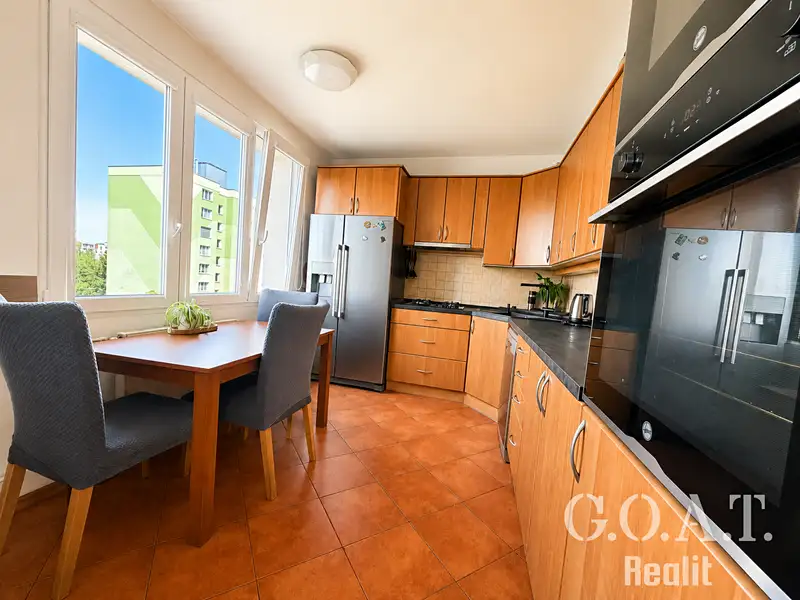 Prodej bytu 3+1 72 m², Plzeň – náhled fotky 3