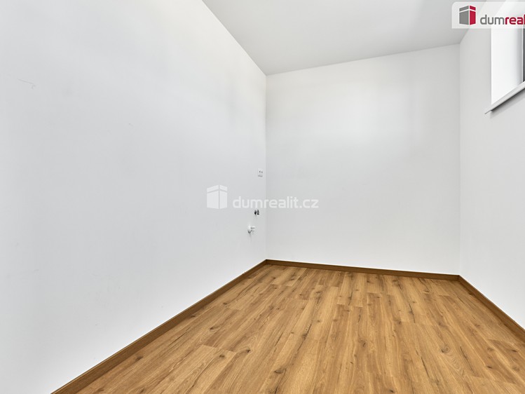 Prodej domu, 160 m² (23 z 38)