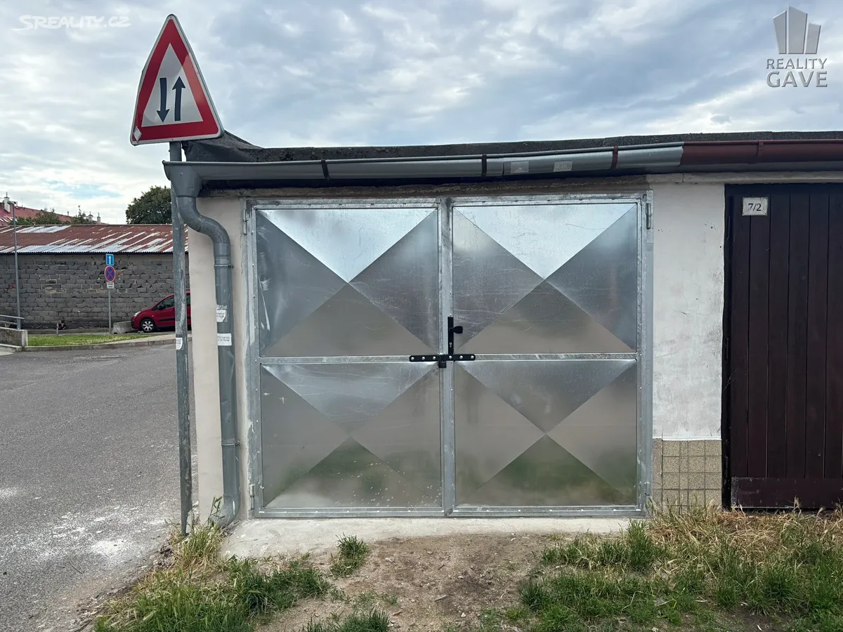 Pronájem garáže 15 m², Praha