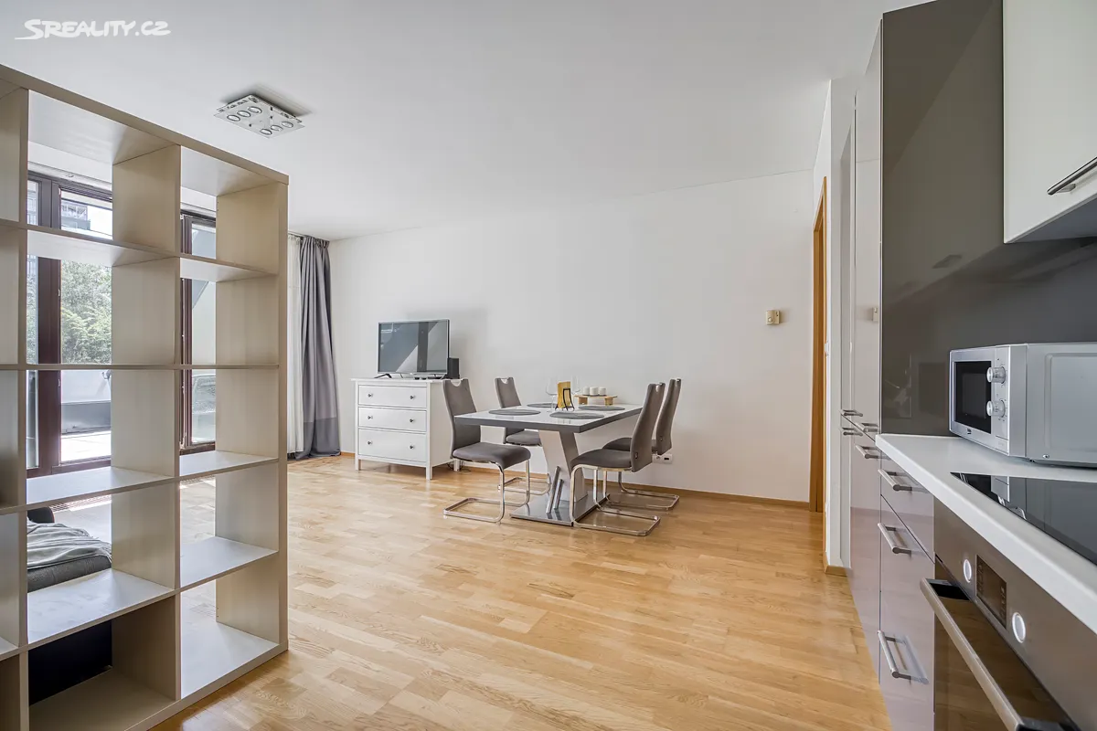 Prodej bytu 2+kk 67 m² – pohled 6