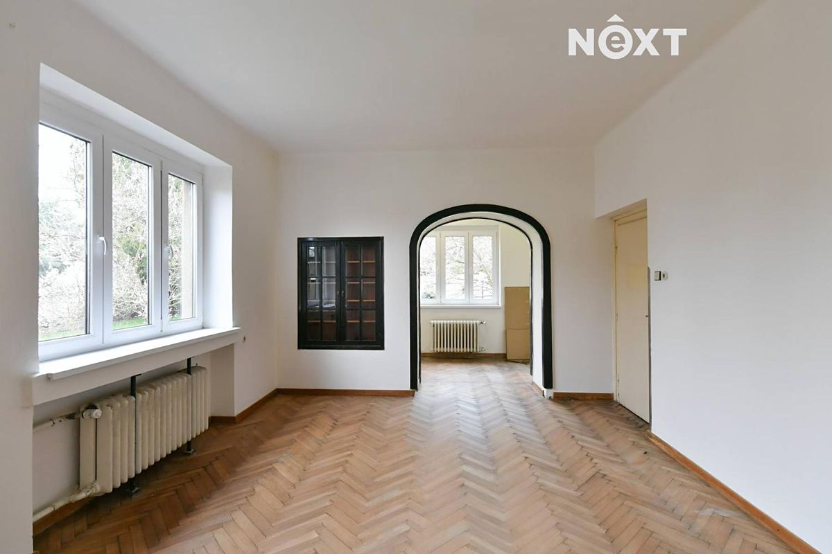 Prodej vily 320 m², pozemek 903 m² – fotografie 3