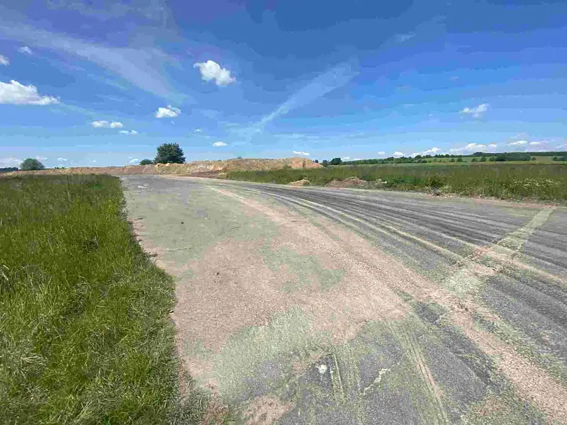 Prodej pozemku 2873 m², Kravaře – náhled fotky 3