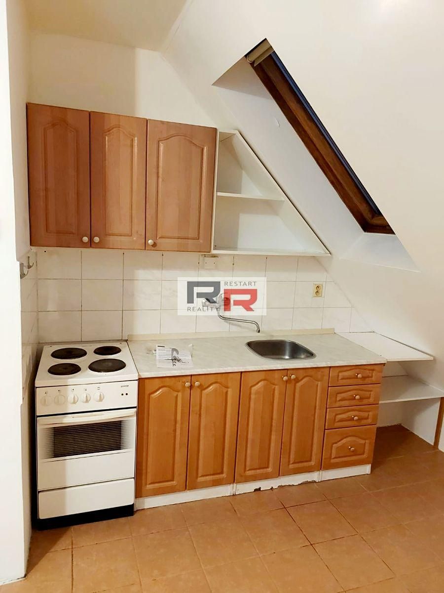 Pronájem bytu 1+kk 36 m²