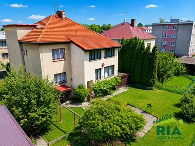 Prodej rodinného domu 210 m², pozemek 1220 m²