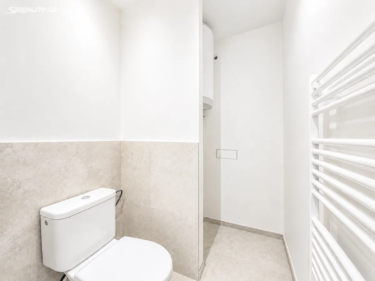 Pronájem bytu 1+kk 33 m² – pohled 6