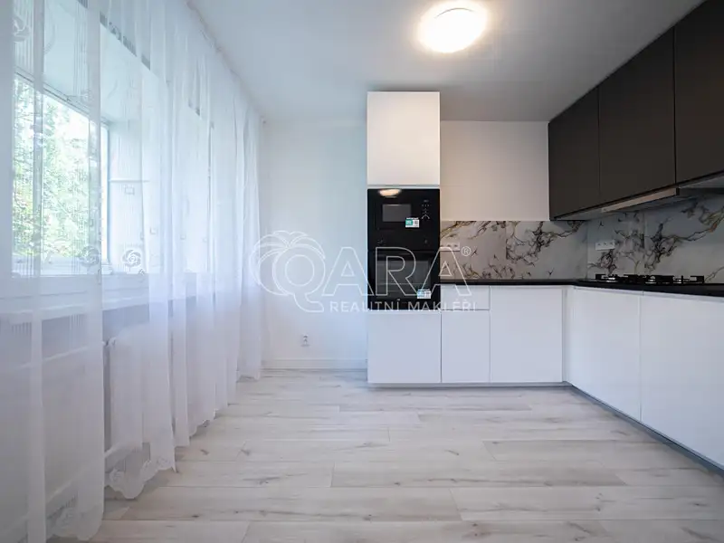 Prodej bytu 3+kk 61 m², Praha – náhled fotky 1
