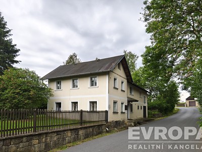 Prodej  rodinného domu 203 m², pozemek 1 175 m²
