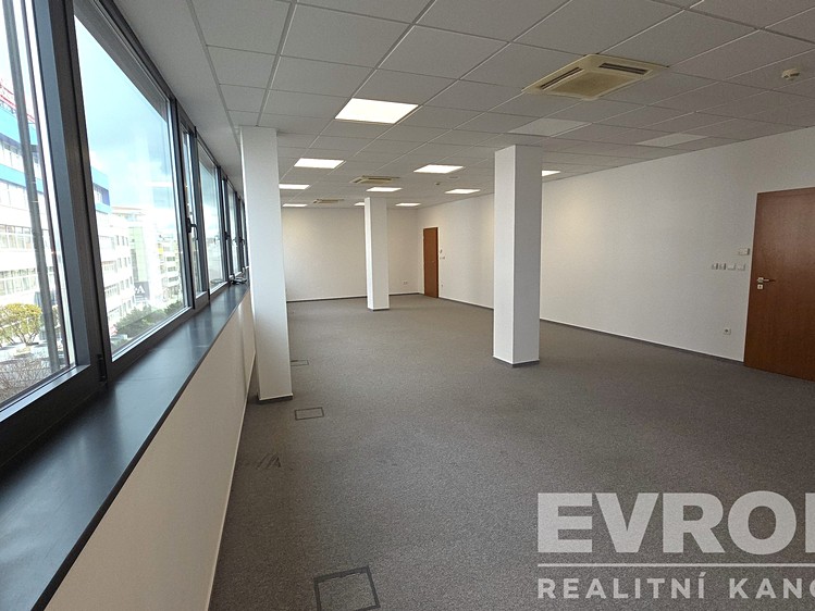 Gewerbefläche zur Miete, 90 m² (1 von 7)